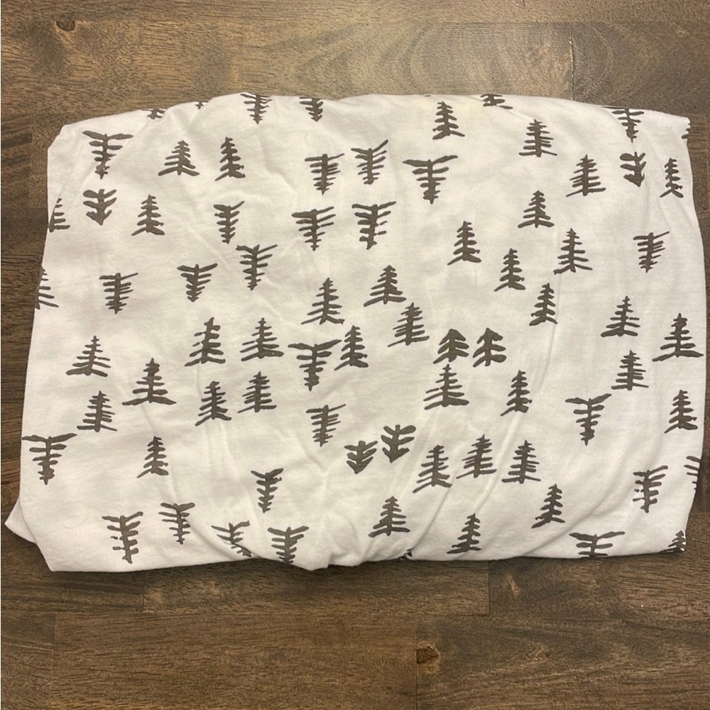 ❌SOLD❌ Burt’s Bees Crib Sheet